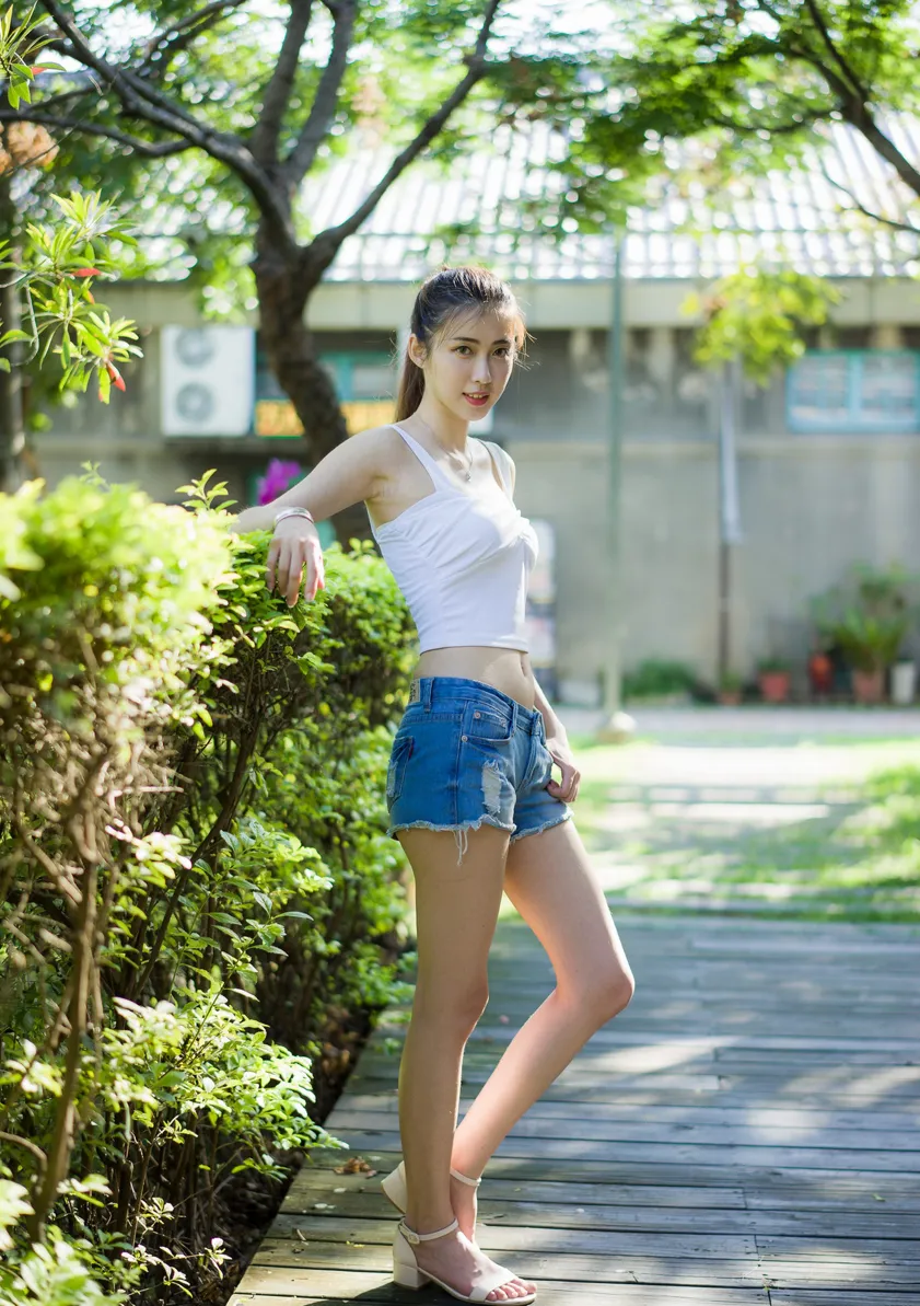 [Mzsock] NO.186 Jin Yunqiao’s midriff-revealing denim shorts cool and beautiful legs street photography#[47P]-14