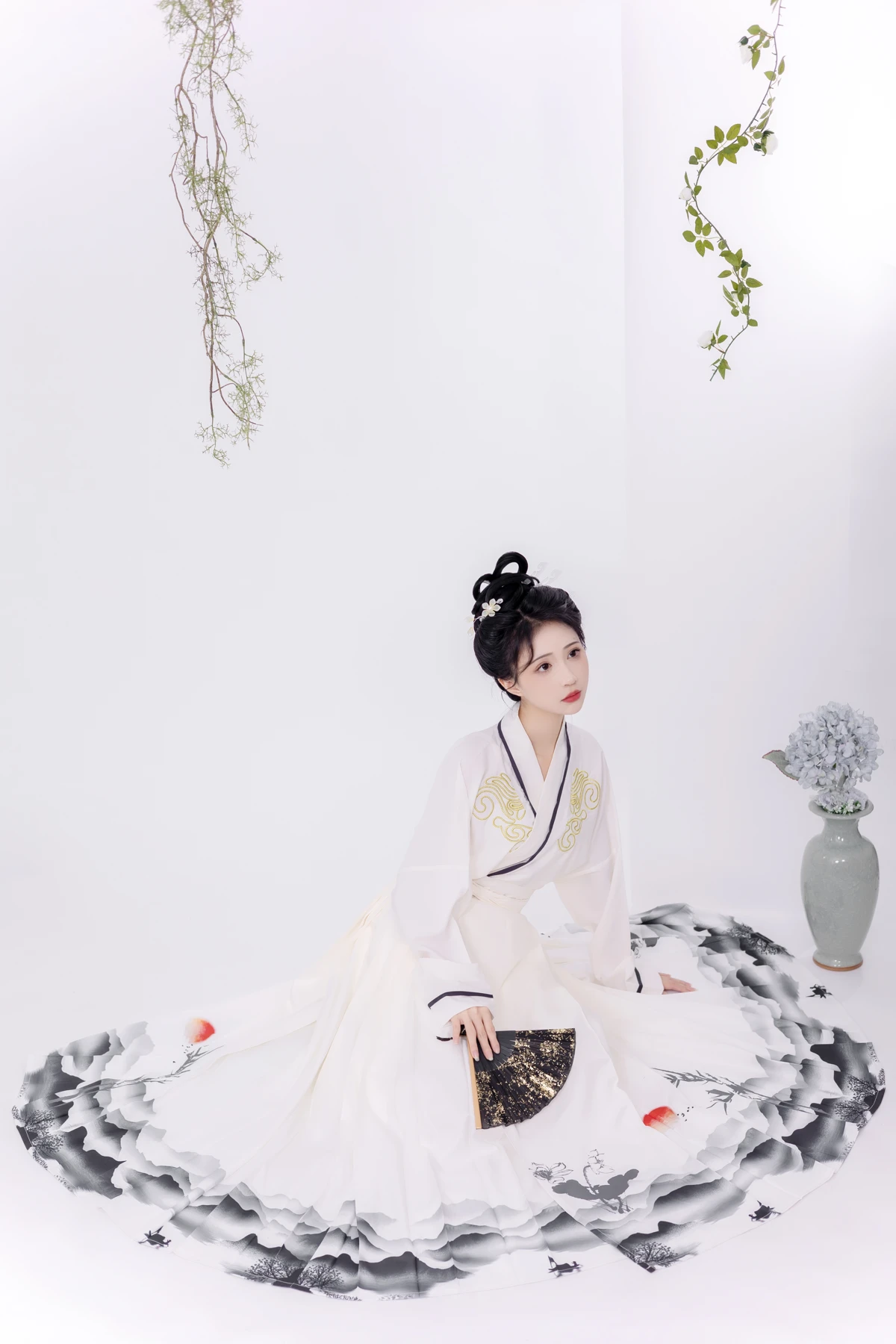 [YITUYU] 2023.02.07 Vol.2988 Flower and Sword -Qiluosheng’s little Susu-#[28P]-9